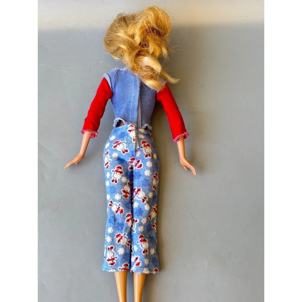 Vtg 1999 Mattel‎ Barbie Doll Winter Snowman Pajamas Blue Red Knit Top Snowflake
